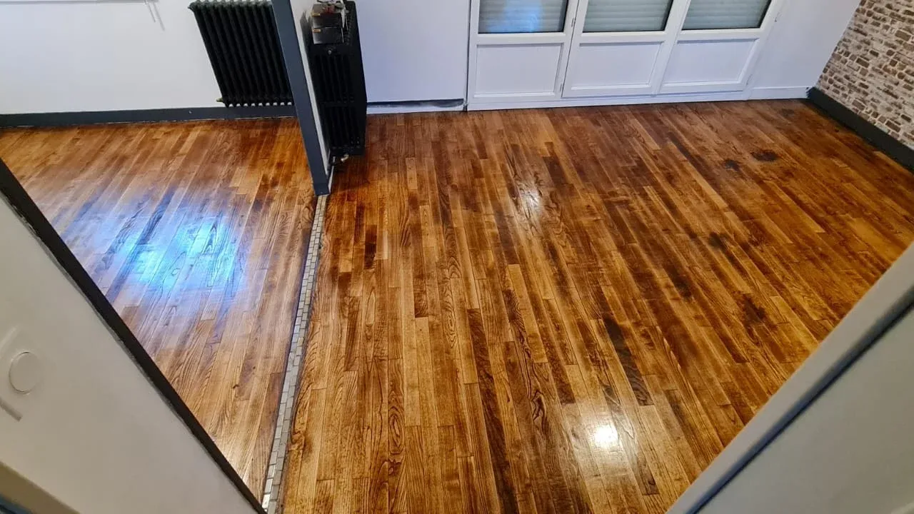 Revêtement de sol en bois après travaux